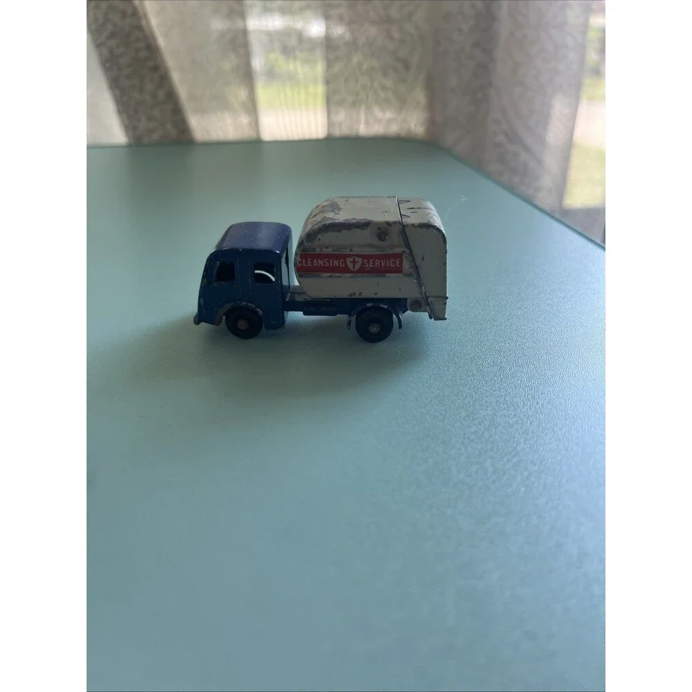 Vintage Lesney Matchbox No.15 Tippax Refuse Collector Blue Die Cast 1:64